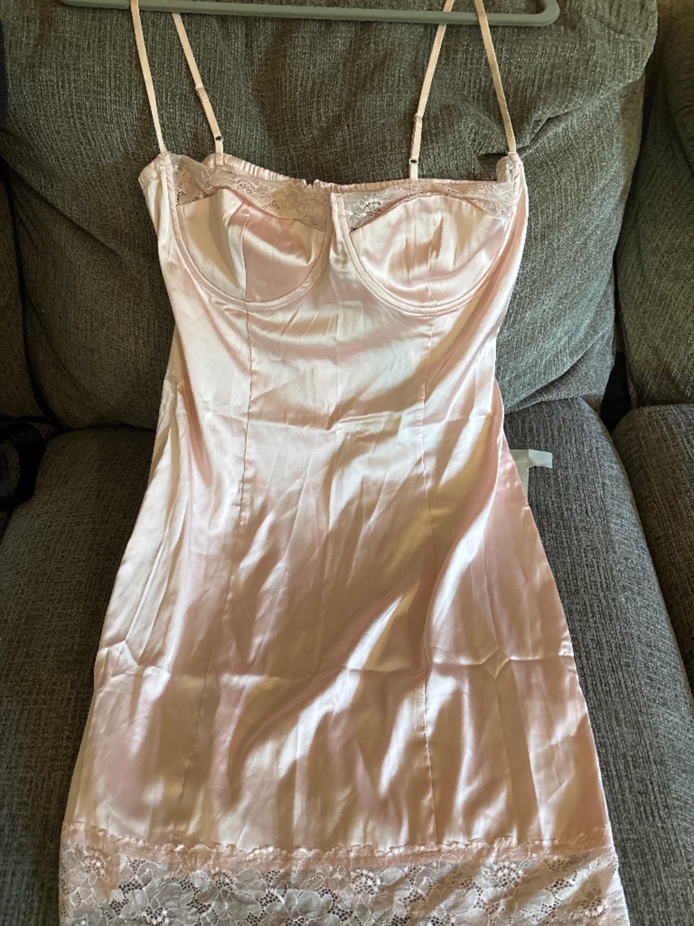 Women’s pink satin mini dress nwt
